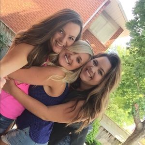 Meet your Posher, Laura